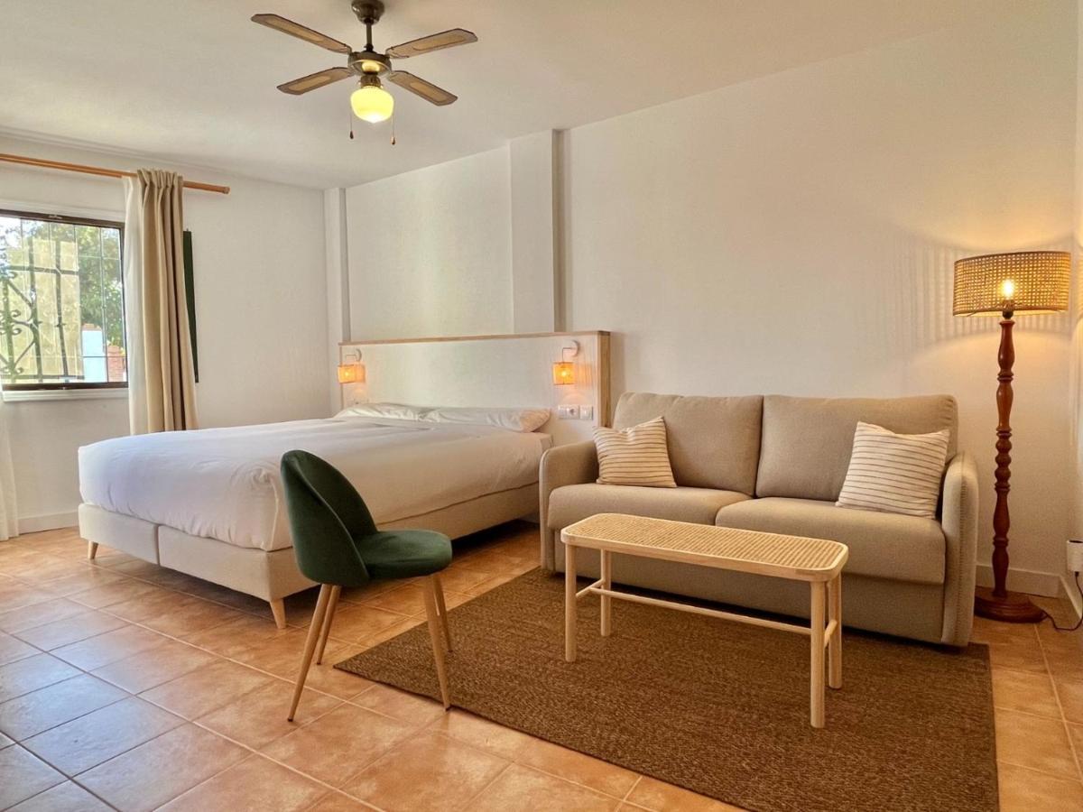 Апартаменты Casa La Aguanosa Con Piscina Y Vistas Al Mar Фрихилиана Экстерьер фото