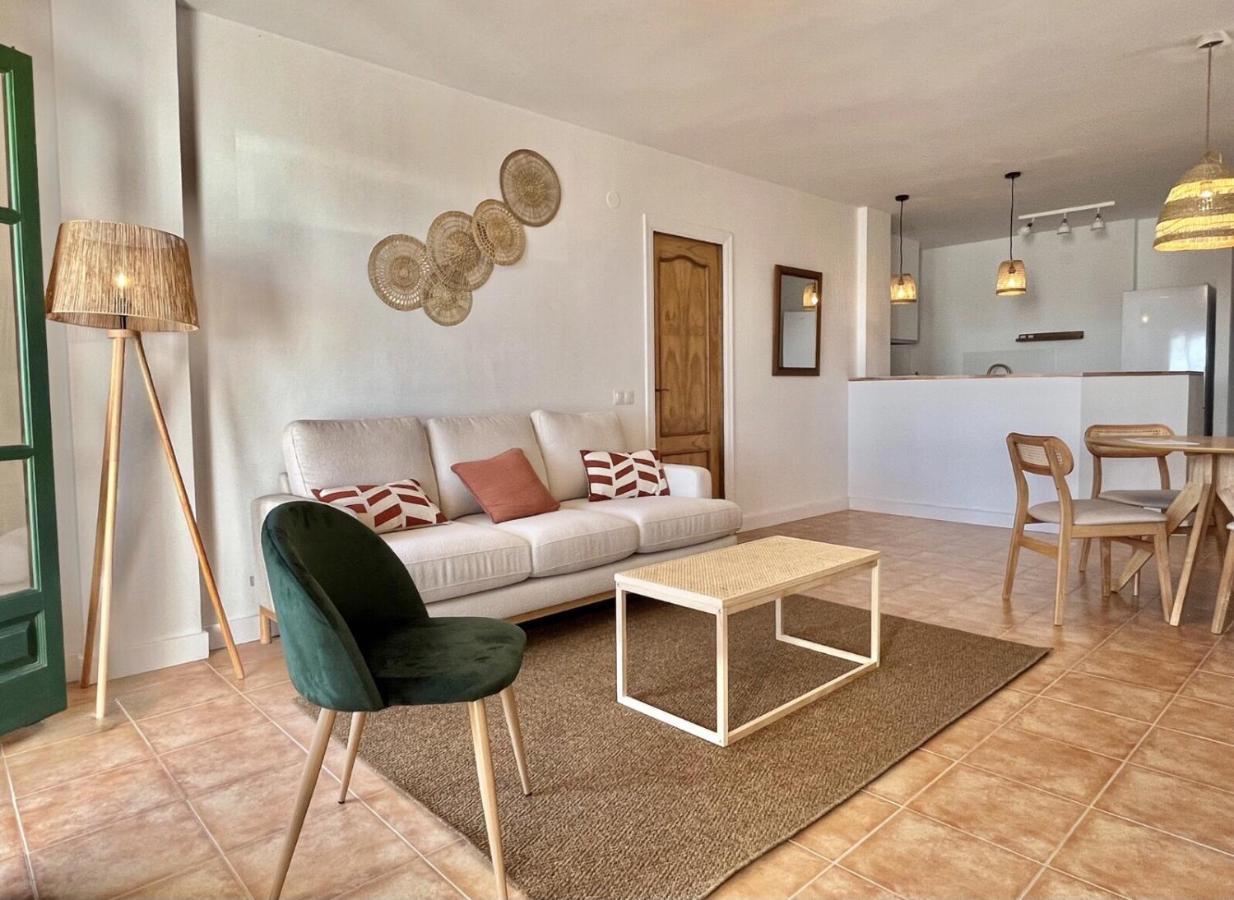 Апартаменты Casa La Aguanosa Con Piscina Y Vistas Al Mar Фрихилиана Экстерьер фото